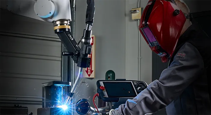 Lincoln Cobot Welder